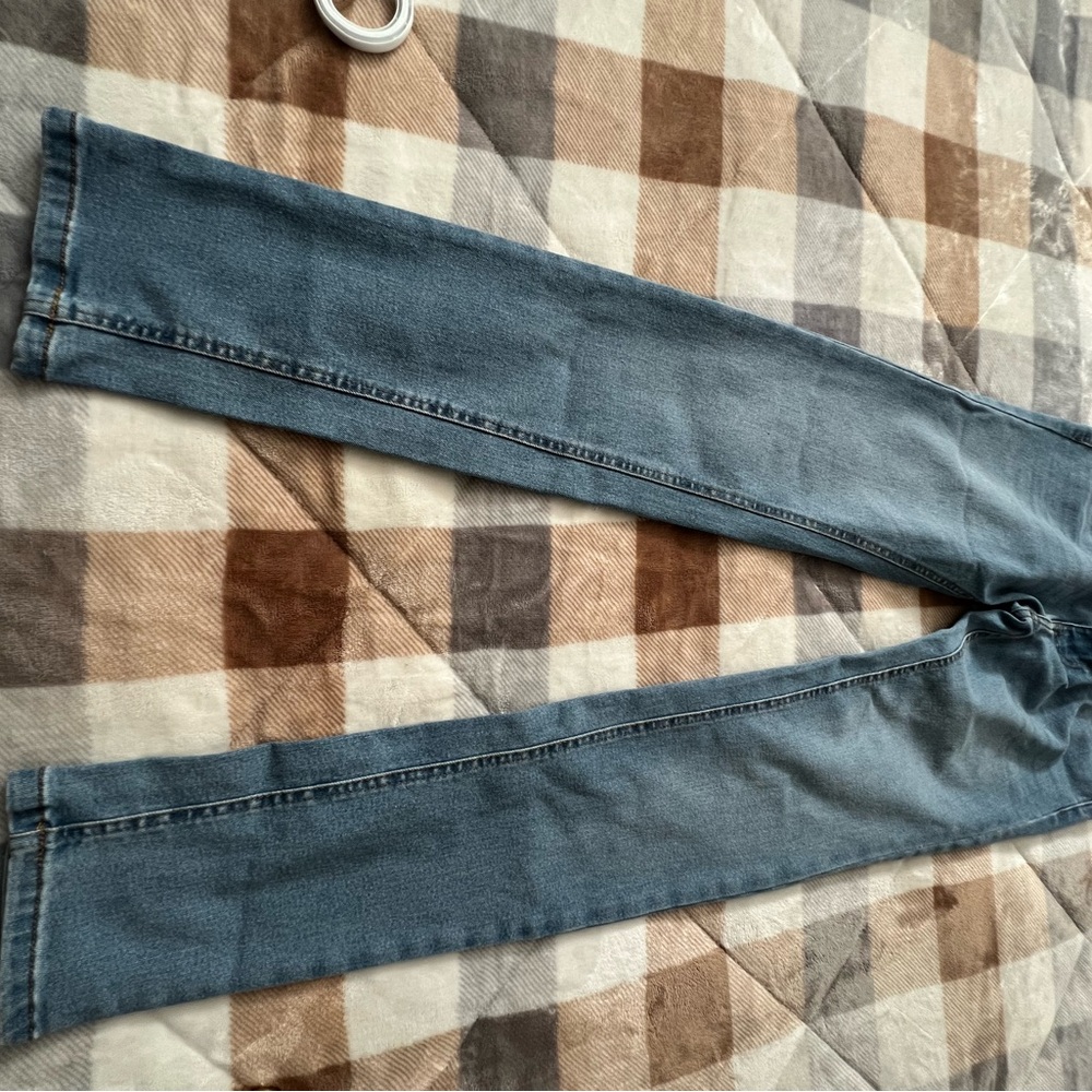 Forever 21 Men's Denim Blue Jeans